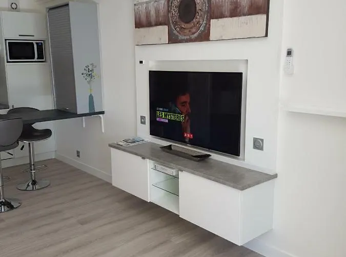 شقة Andrea D2 Proximite Avec Terrasse Et Parking *